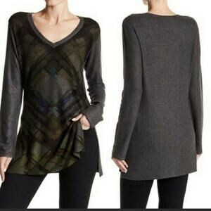 NWT Go Couture Geo Tunic Sweater Long Sleeves Size Medium